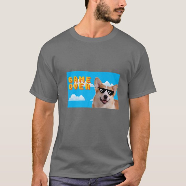 Camiseta Jogo De 8 Bits Sobre Pembroke Welsh Corgi (Frente)