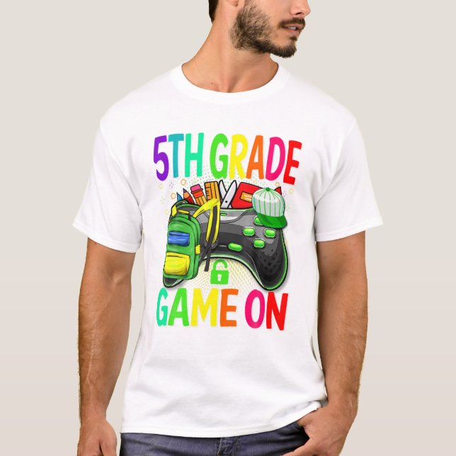 Camiseta Jogo De Grau De Volta À 5 Da Escola (Frente)