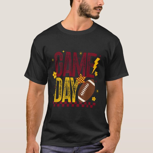 Camiseta Jogo Dia de Futebol Estação Retro Maroon Dourado V (Frente)