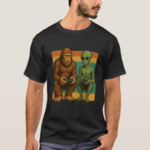 Camiseta Jogos de Vídeo Alien Bigfoot Retro Sasquatch UFO G
