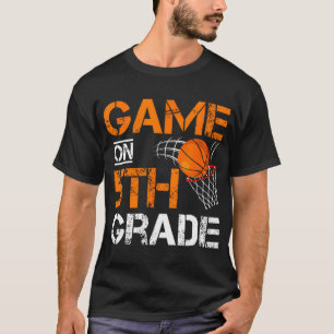 Camiseta Jogos Engraçados No Quinto Ano De Basquete No Prim