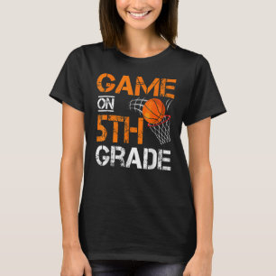 Camiseta Jogos No Quinto Ano De Basquete No Primeiro Dia Da