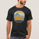 Camiseta John Day Fossil Beds National Monuument Oregon<br><div class="desc">"John Day Fossil Beds vetor trabalho de arte". O parque preserva um recorde mundial de evolução de plantas e animais,  alterações climáticas e ecossistemas do passado.</div>