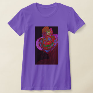 Camiseta Jovem Senhora com um Elegante Chapéu Feito sob Med