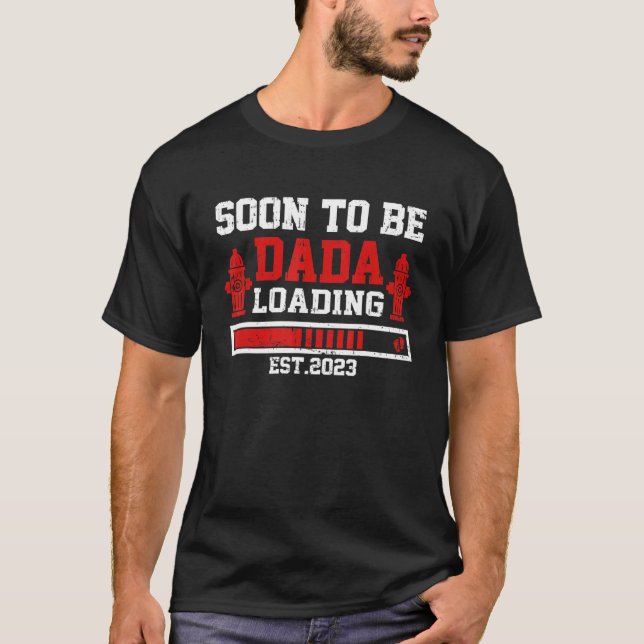 Camiseta Jovens Em Breve Para Ser Dada 2023 Bombeiro Para N (Frente)