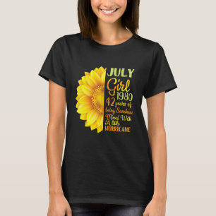 Camiseta Jul Garota 1980 42 Anos De Sol Misturando Um