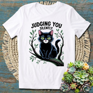 Camiseta Julgando Você Silenciosamente - Sarcasmo Divertido