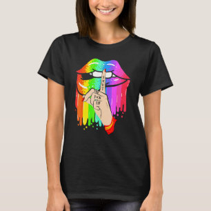 Camiseta June Pride Month Drill Rainbow Lábios Mão Gay Pr