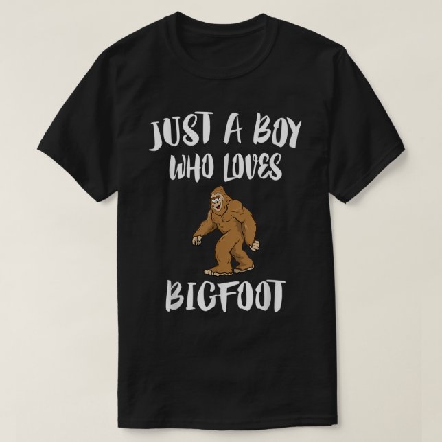 Camiseta Just a Boy Who Loves Bigfoot (Frente do Design)