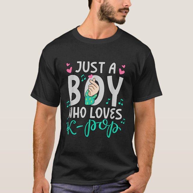 Camiseta Just A Boy Who Loves K-p Fandom Celebration  (Frente)