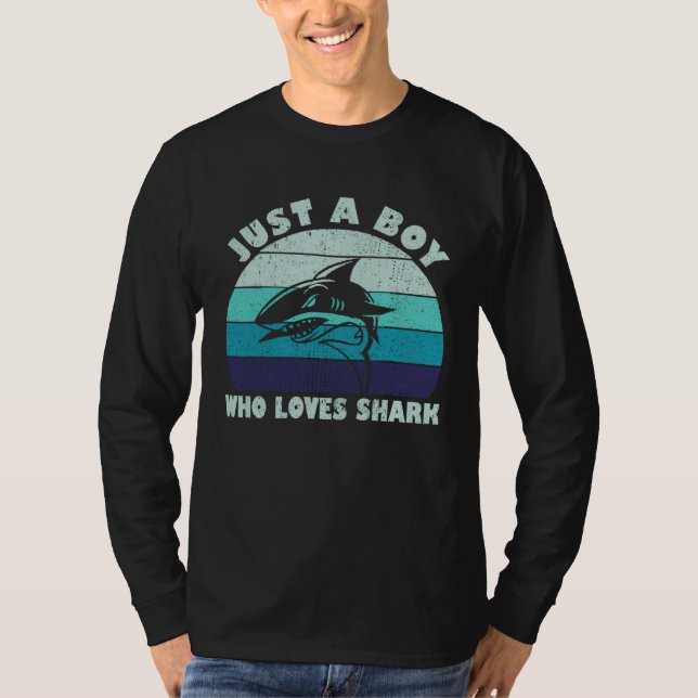 Camiseta Just A Boy Who Loves Sharks Love Ocean Shark (Frente)