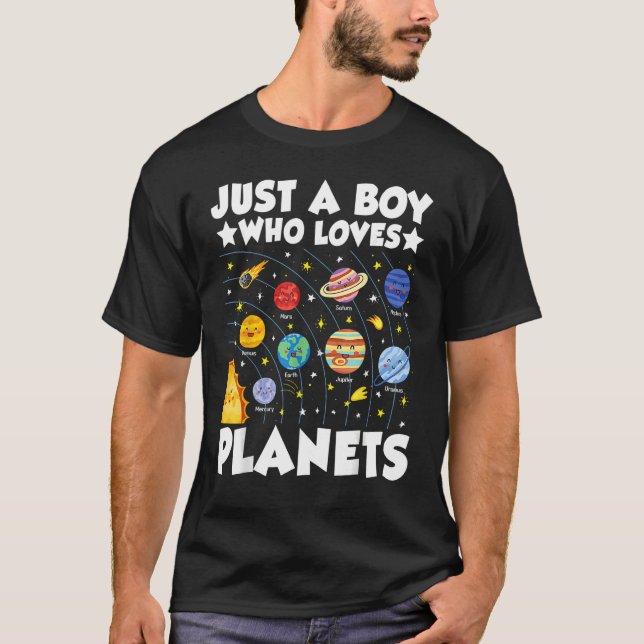 Camiseta Just A Boy Who Loves System Space Science Geek Pla (Frente)