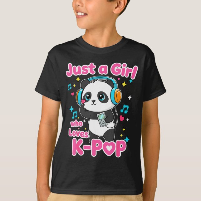 Camiseta Just A Girl Who Loves K-p Cute Panda  (Frente)