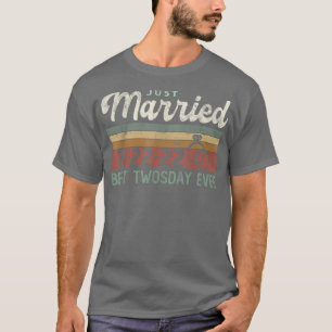Camiseta JUST Got MARRIED TWOSDAY Feb 22 Twos Day Bride Cre