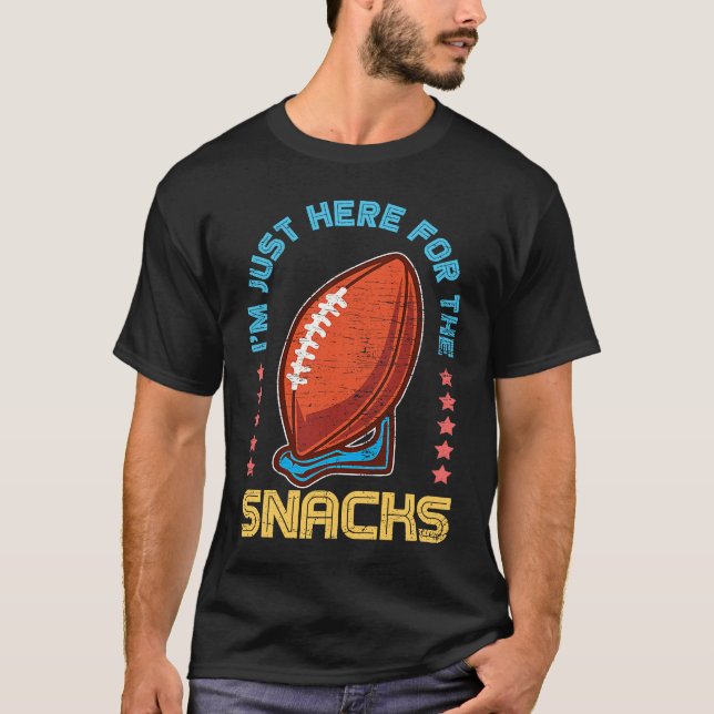 Camiseta Just Here For The Snacks American Football (Frente)