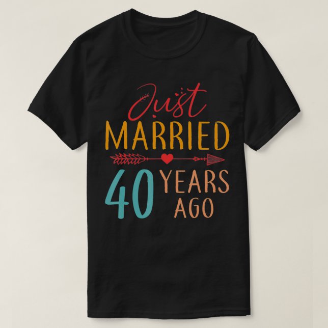 Camiseta Just Married 40 Years Ago Retro Couple 40th Annive (Frente do Design)