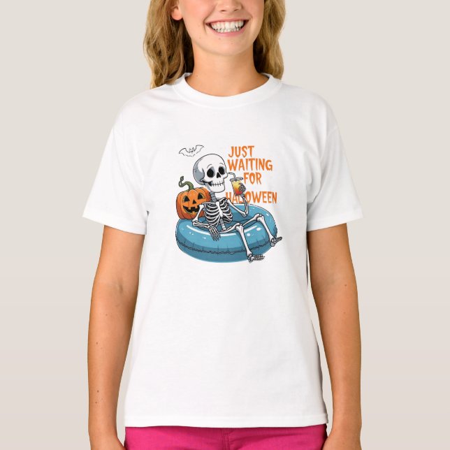 Camiseta Just Waiting for Halloween – Funny Spooky (Frente)