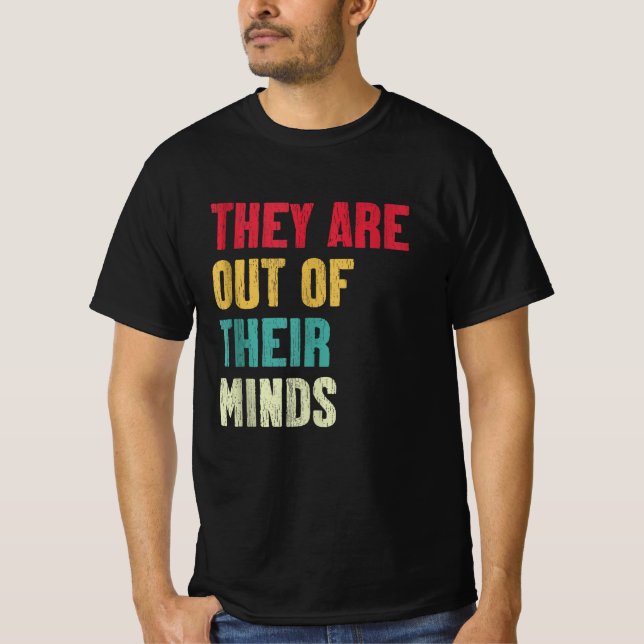 Camiseta kamala harris 2024 Eles perderam a cabeça  (Frente)