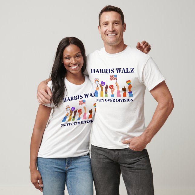 Camiseta Kamala Harris Tim Walz Unity Over Division (Unissex)