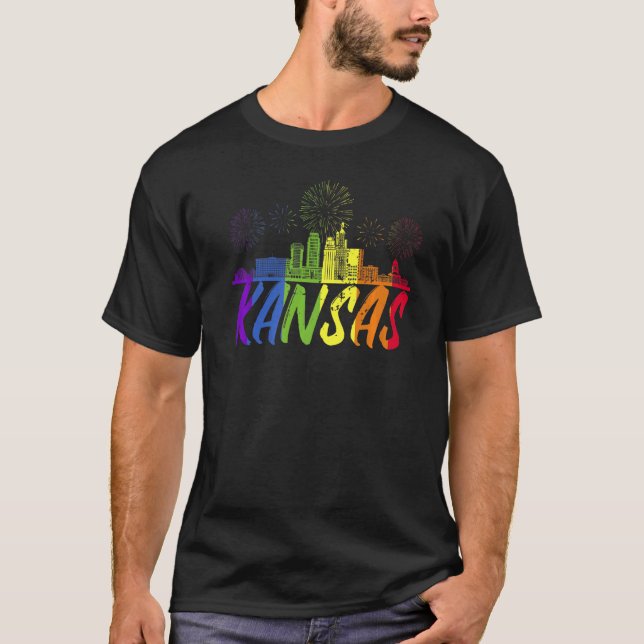 Camiseta Kansas Pride Skyline Pride Parade Kansas (Frente)