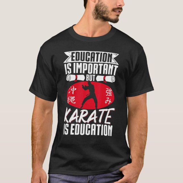 Camiseta Karate Black Belt Gi - Educação Uniforme É Importa (Frente)