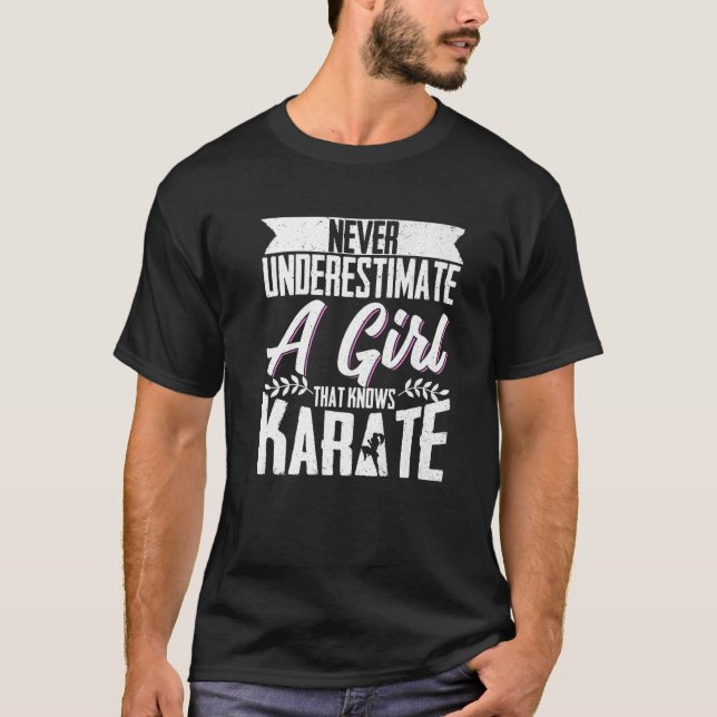 Camiseta Karate Black Belt Uniform Gi Nunca Subestime Um (Frente)