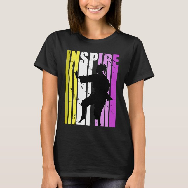 Camiseta Karate Inspire Cute Colors Inspirational Motivatio (Frente)