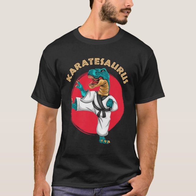 Camiseta Karatesaurus Karatê Divertido Dinossauro  (Frente)