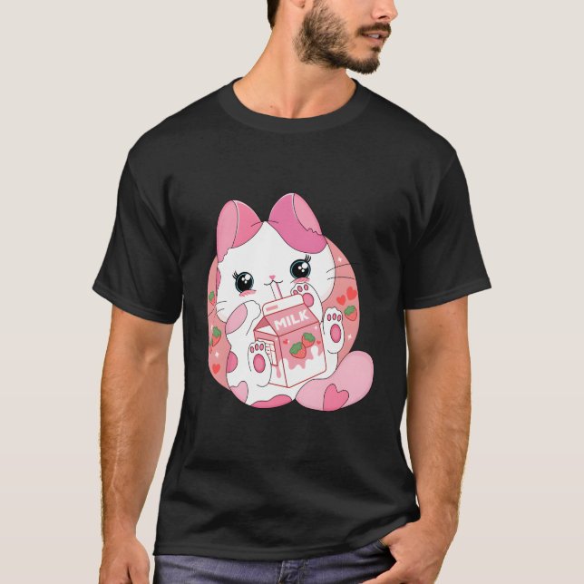 Camiseta Kawaii Anime Bebendo de Gato Morango Leite Japonês (Frente)