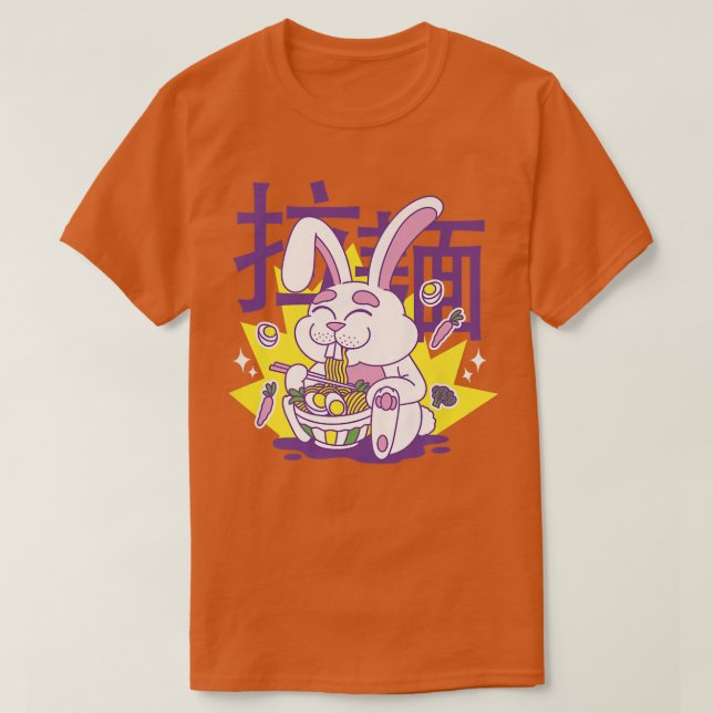 Camiseta Kawaii Anime Bunny Comendo Ramen Japonês Comida 56 (Frente do Design)