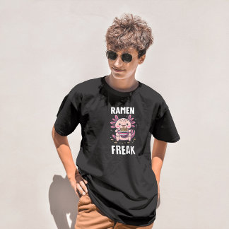 Camiseta Kawaii Axalotl comendo Ramen (texto branco)