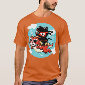Camiseta Kawaii Ninja Cat Andando um Dragão Vermelho