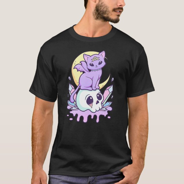 Camiseta Kawaii Pastel Goth Cute Scary Witchy Cat and Skull (Frente)