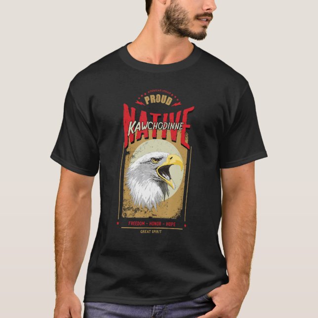 Camiseta Kawchodinne Native American Eagle Spirit Vintage H (Frente)