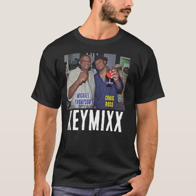 Camiseta KEYMIXX. / T-Shirt Básico Escuro TST (Frente)