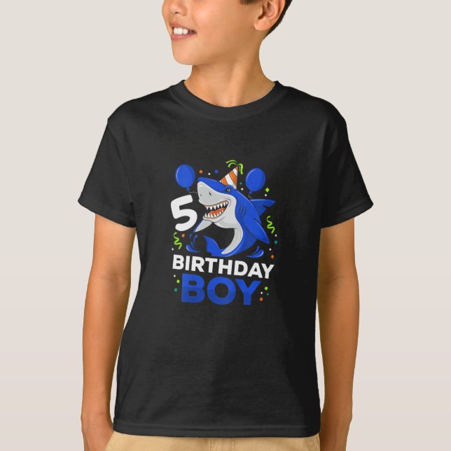 Camiseta Kids 5 Birthday Boy Shark Ocean Theme Party 5  (Frente)