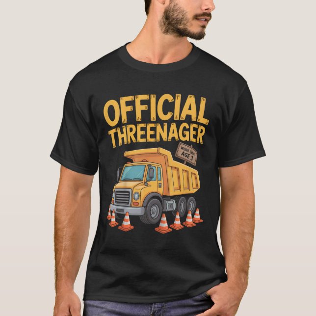 Camiseta Kids Birthday Boy Three Years Old Threenager Const (Frente)