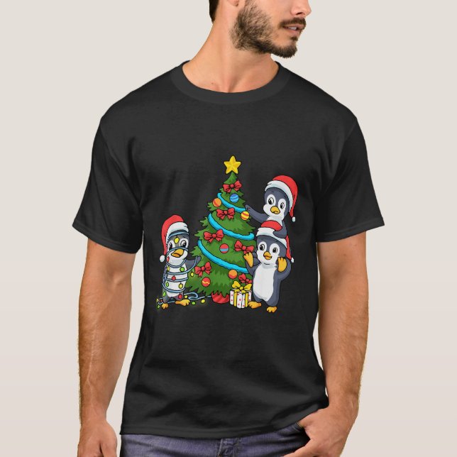 Camiseta Kids Christmas Penguin Christmas Tree Lights Baubl (Frente)