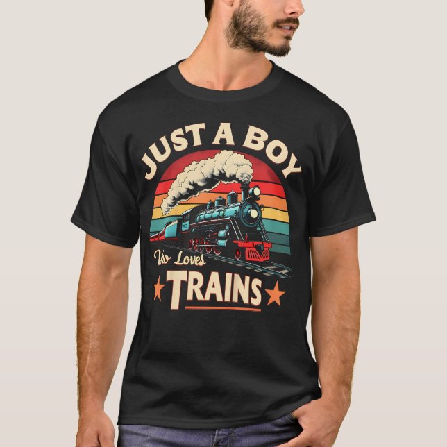 Camiseta Kids Just A Boy Who Loves Trains Toddler Boys Trai (Frente)