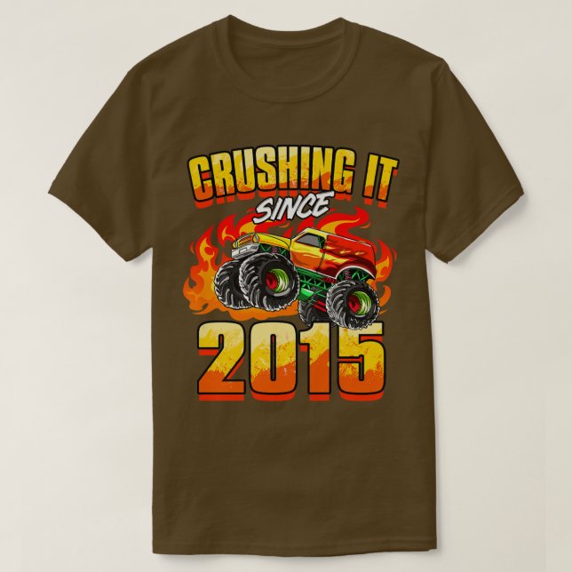 Camiseta Kids Monster Truck Crushing It Since 2015 Kids Bir (Frente do Design)