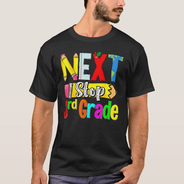 Camiseta Kids Next Stop 3rd Grade First Day Of School Hello (Frente)