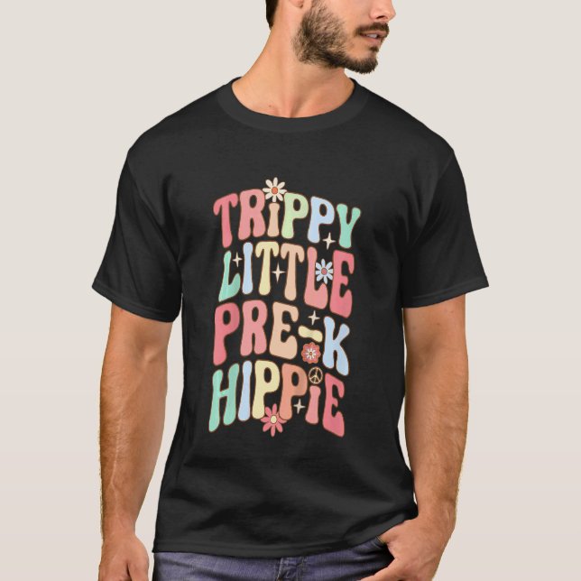 Camiseta Kids Retro Pre K Trippie Little Hippy Kids Back to (Frente)