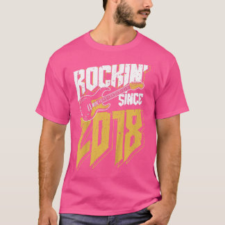 Camiseta Kids Rockin' Since 2018 Vintage Rock Music Fan 4th