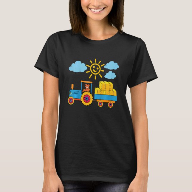 Camiseta Kids Teddybear pulling a trailer with bales of hay (Frente)