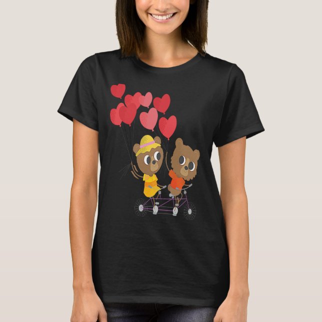 Camiseta Kids Valentines Day teddy bears on a bicycle (Frente)