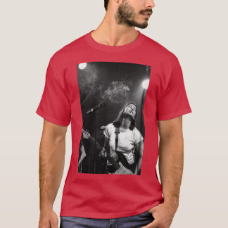 Camiseta Kim Deal tocando violão