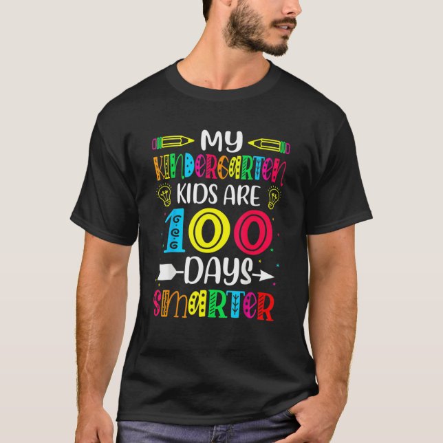 Camiseta Kindergarten Teacher 100 Days Smarter 100th Day Of (Frente)