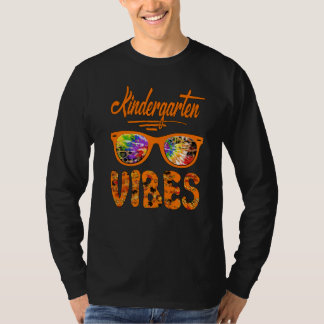 Camiseta Kindergarten Vibes Cute Tie Die Fall Teacher Parae