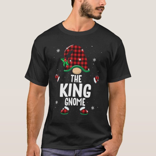 Camiseta King Gnome Buffalo Plaid Matching Family Christmas (Frente)