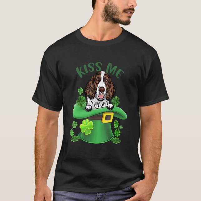 Camiseta Kiss Me English Springer Spaniel Shamrock Clover f (Frente)